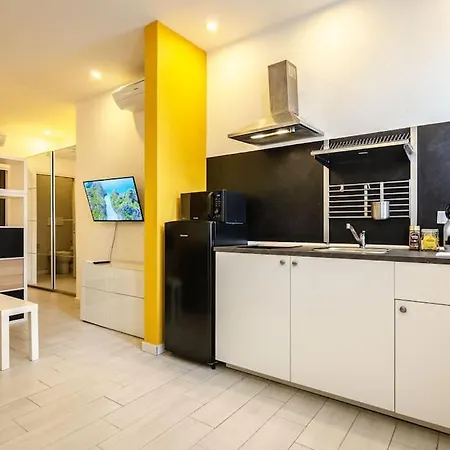 A.casa Di Vincenzo I * Bologna